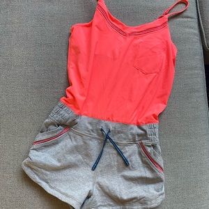 Ivivva Lululemon girls romper 12 large shelf bra